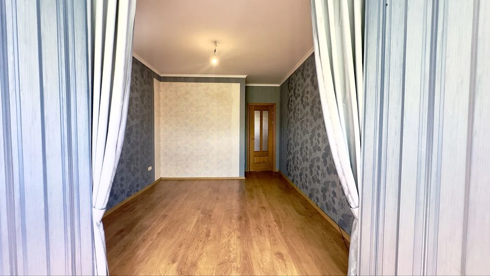 Велике 3-кімнатне житло в центрі Бучі. Київміськбуд. 95000$