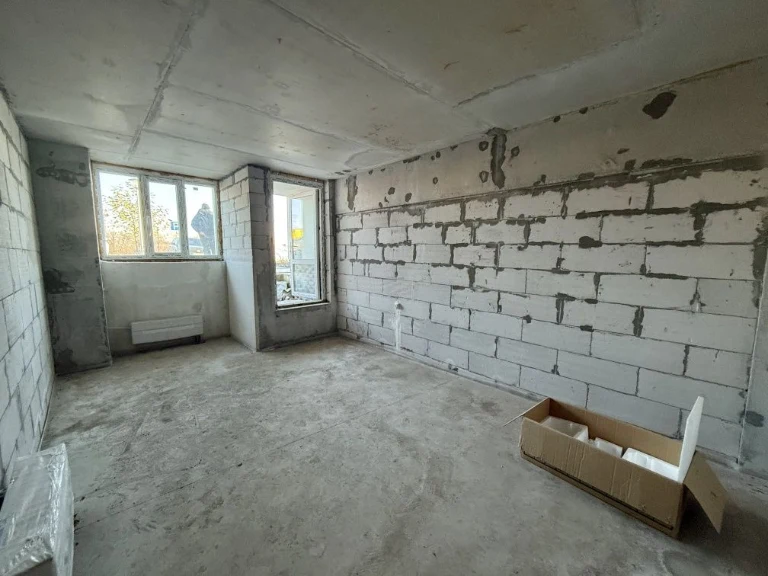 For Sale: 1-bedroom apartment with a private courtyard in Bucha. Ready.