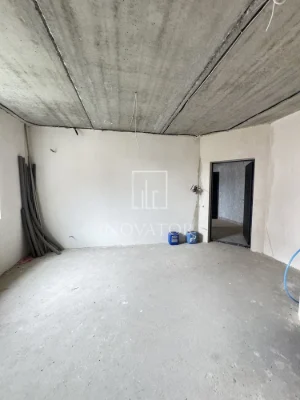 Apartment for Renovation! Gas! Near Lake!