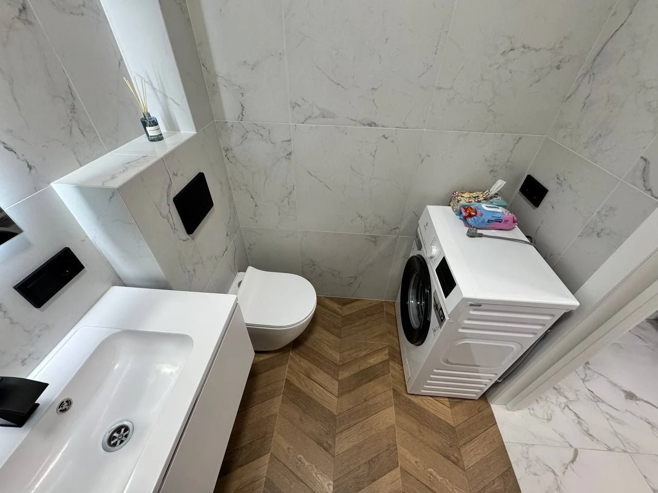 Продається 1-кімнатна квартира з ремонтом, 40 м2