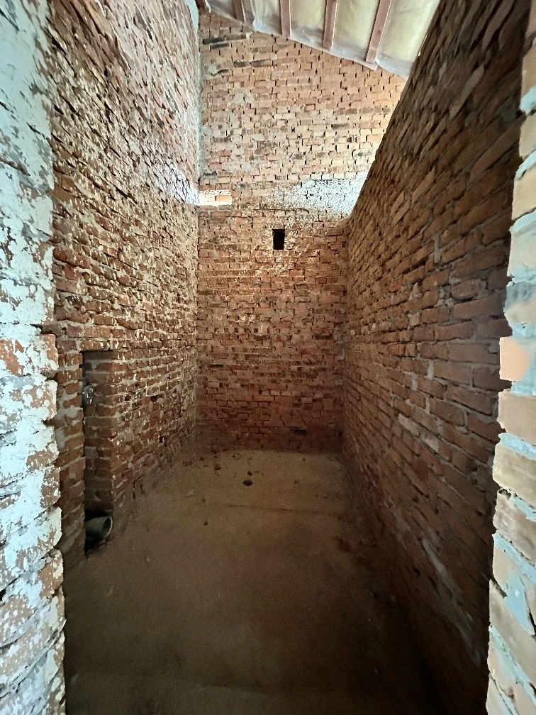 For Sale: 2-bedroom apartment with a large enclosed courtyard in Bucha.