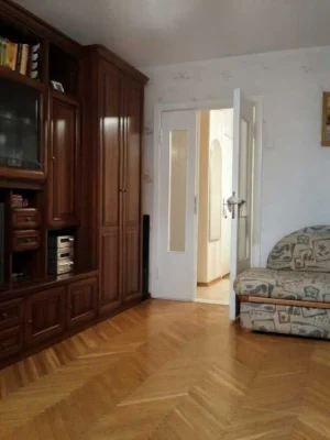 Sale of a 3-room apartment of 74 m², Derevlyanskaya street, 2/6