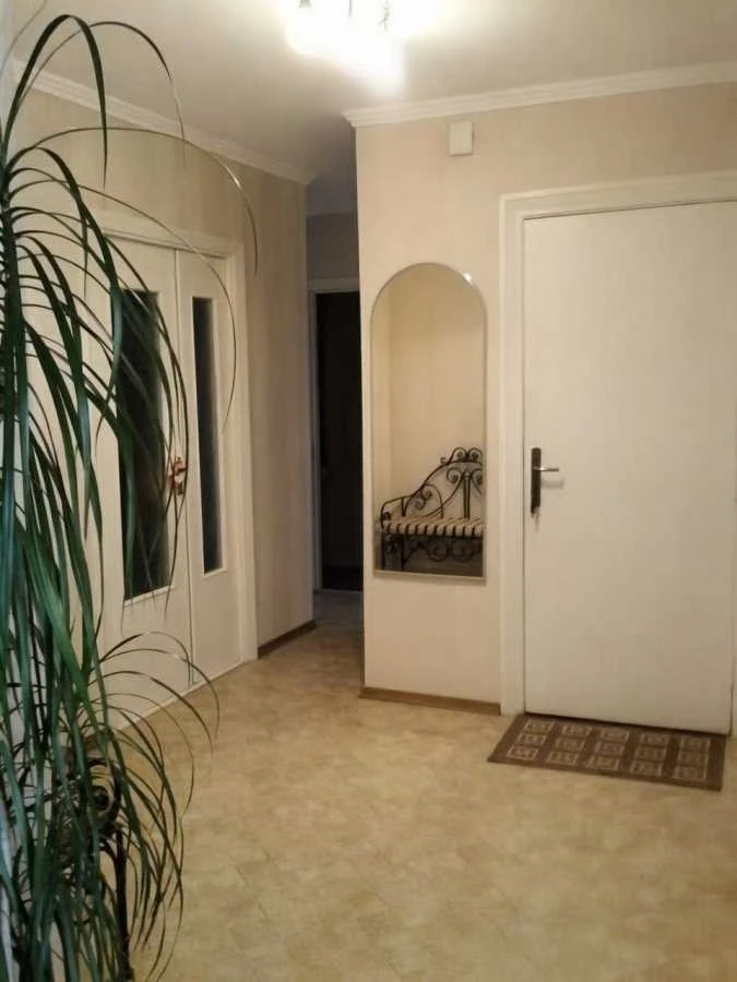 Sale of a 3-room apartment of 74 m², Derevlyanskaya street, 2/6