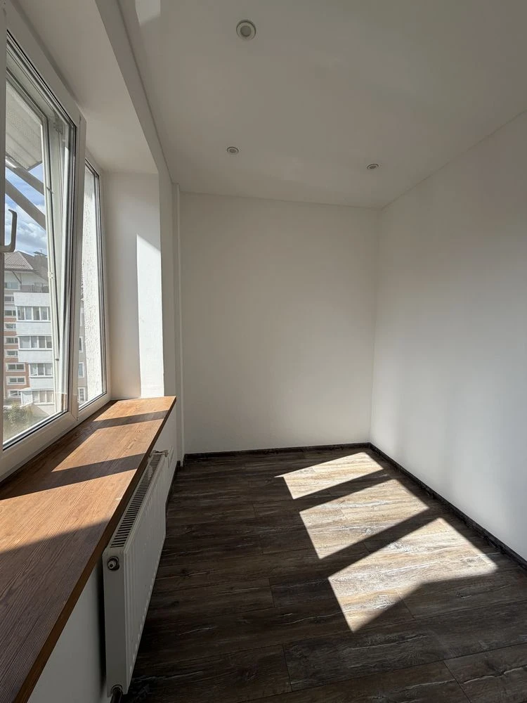 Spacious 2-bedroom apartment in Bucha on the 4th floor, gas, 2%