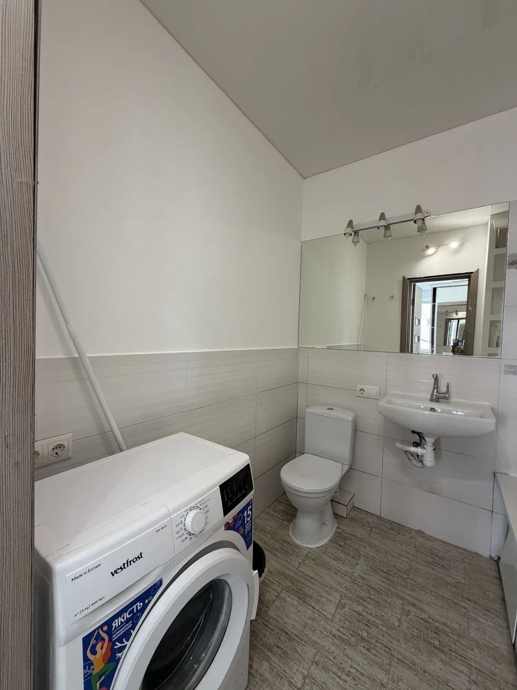 Spacious 2-bedroom apartment in Bucha on the 4th floor, gas, 2%