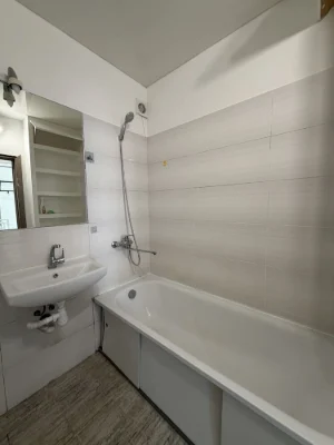 Spacious 2-bedroom apartment in Bucha on the 4th floor, gas, 2%