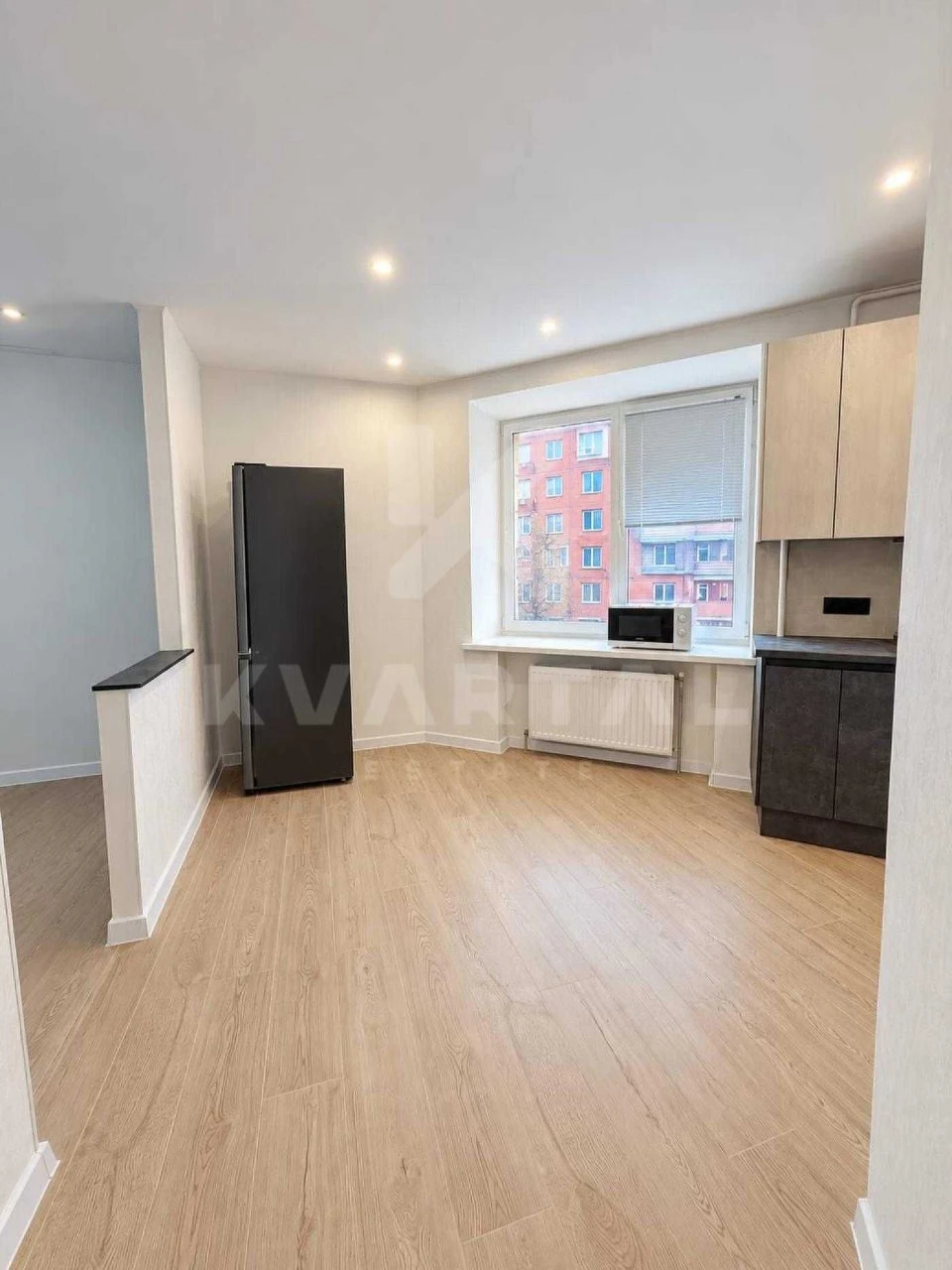 Great 2-bedroom apartment under all state programs! No commission