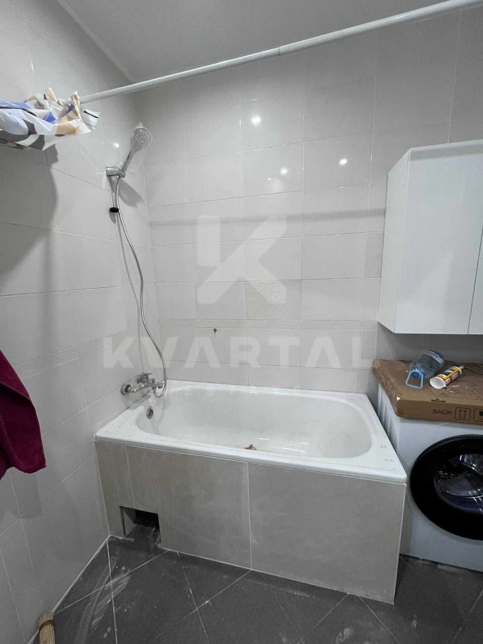 Great 2-bedroom apartment under all state programs! No commission