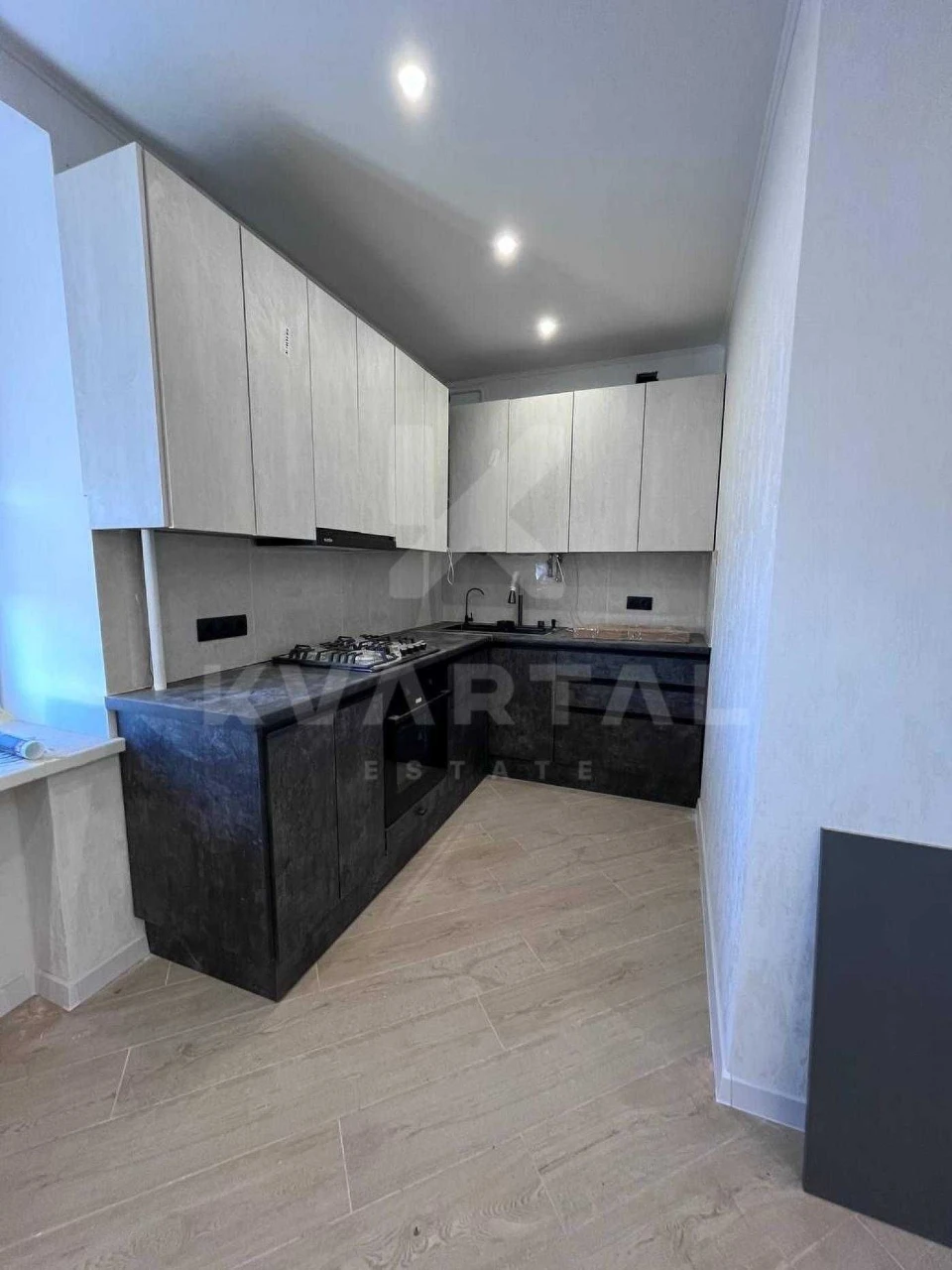 Great 2-bedroom apartment under all state programs! No commission