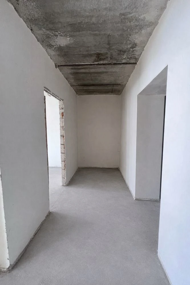 Great Price for a 1-Bedroom Apartment! SOLD HOUSE! GAS! Quick Exit to K