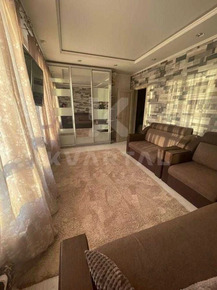 Продаж 2-кімнатної квартири (61 м²) в ЖК бізнес-класу + комора