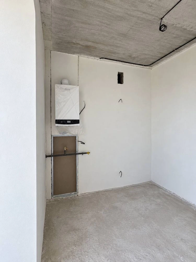 39500€ on the middle floor, Bucha, good apartment