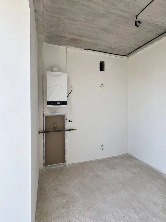 39500€ on the middle floor, Bucha, good apartment