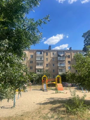 Center of Bucha! Large euro 2-bedroom apartment with renovation and furniture