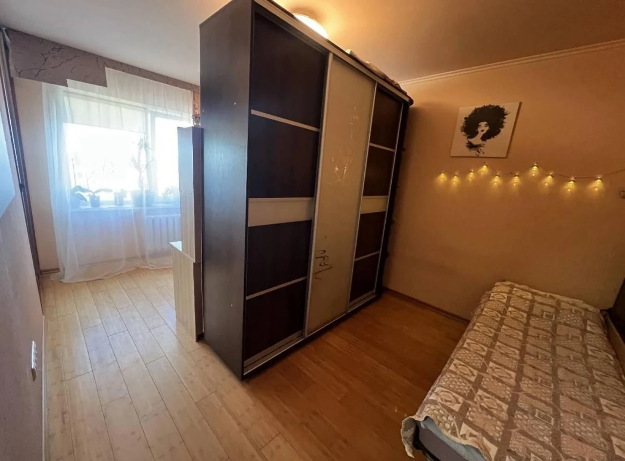 Center of Bucha! Large euro 2-bedroom apartment with renovation and furniture