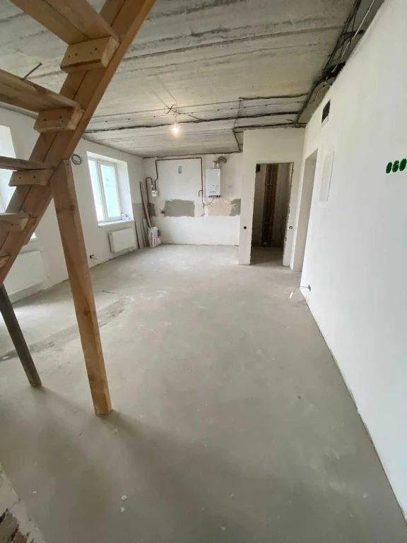 Sale of a large 2-room apartment, partial renovation, gas! No commission