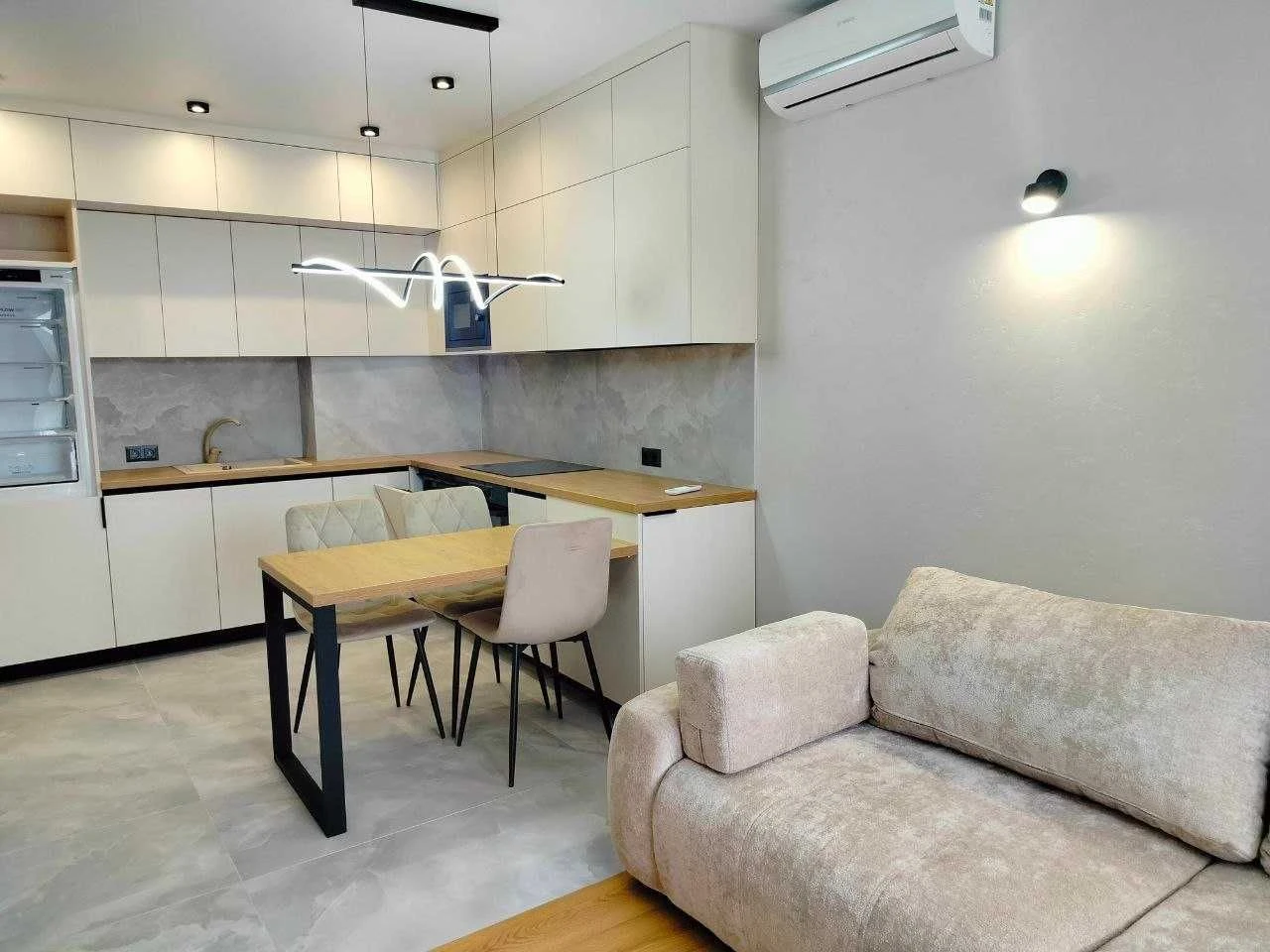 Apartment with designer renovation Bucha House Certified