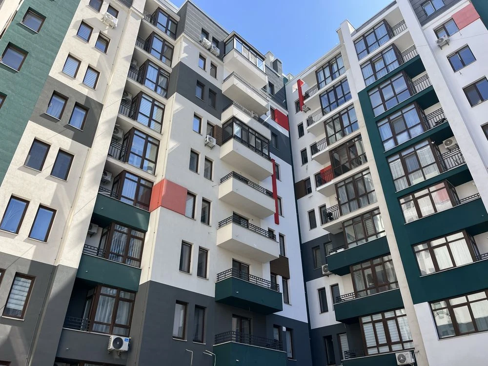 Продажа 2-комн. квартиры с ремонтом и мебелью. 68,9 м2