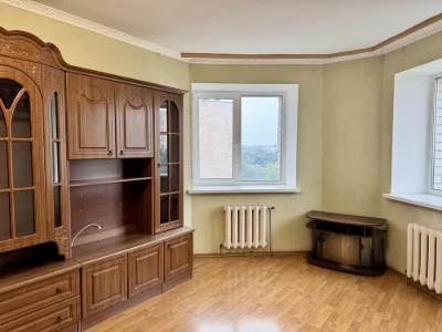 Продам 1но кімнатну квартиру в центрі Бучі! Є газ