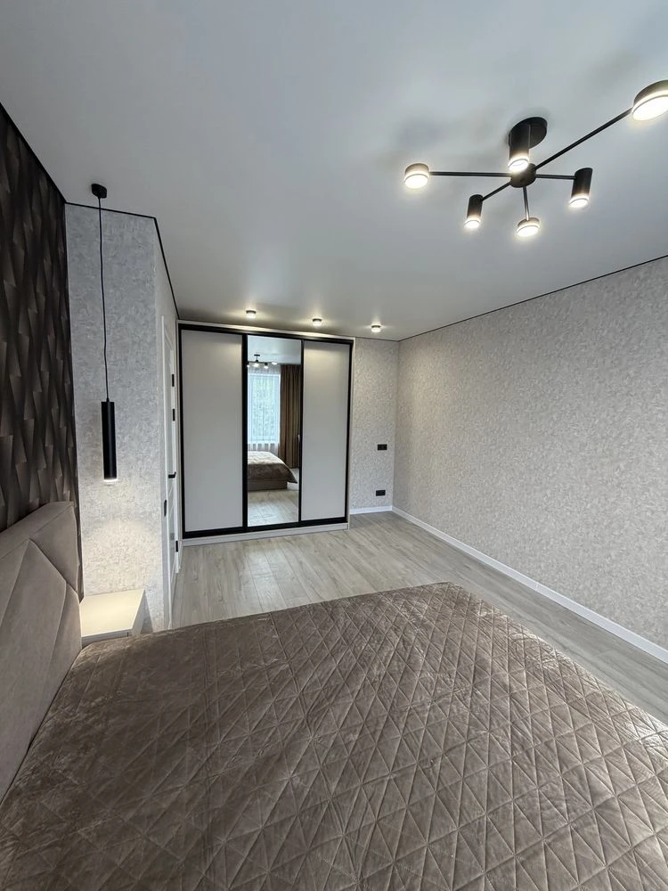 1-bedroom apartment with new renovation, 40 sq.m., 3rd floor, "Millennium" residential complex