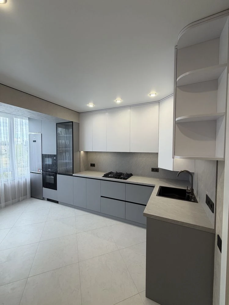1-bedroom apartment with new renovation, 40 sq.m., 3rd floor, "Millennium" residential complex