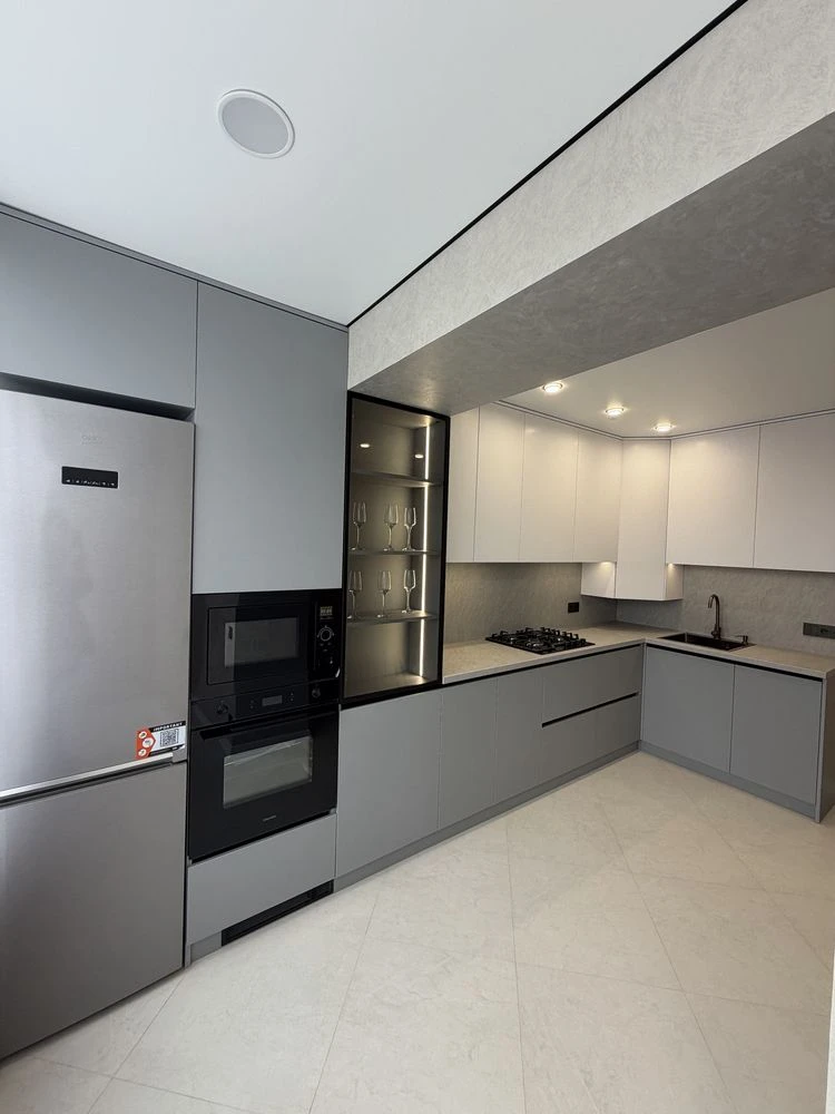 1-bedroom apartment with new renovation, 40 sq.m., 3rd floor, "Millennium" residential complex
