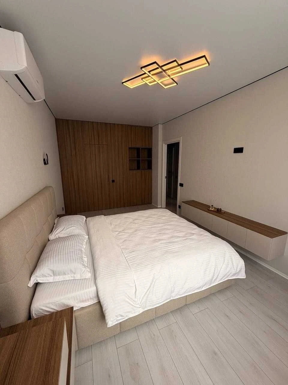 1-room apartment for sale with designer renovation, individual
