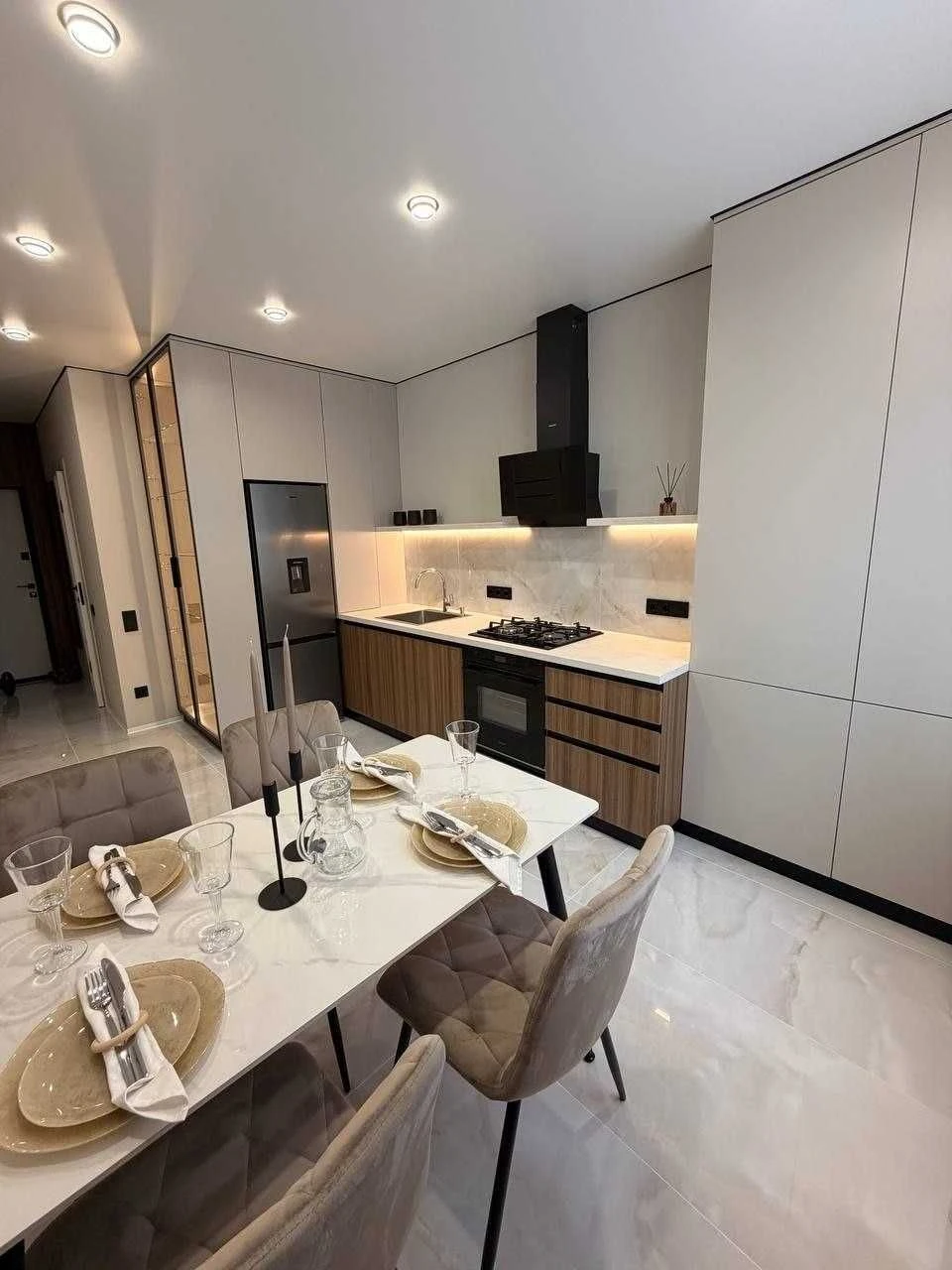 1-room apartment for sale with designer renovation, individual