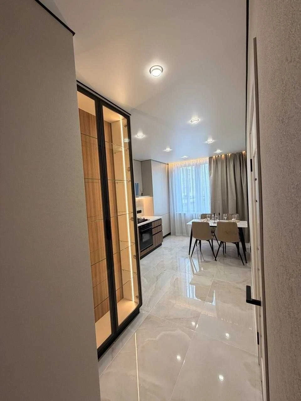 1-room apartment for sale with designer renovation, individual