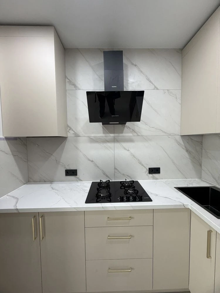 61m² in the center of Gostomel, €3 apartment, gas, new renovation