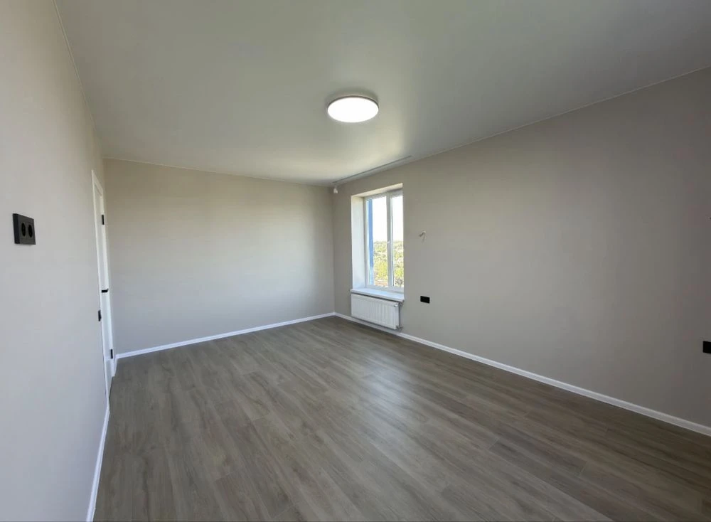 61m² in the center of Gostomel, €3 apartment, gas, new renovation