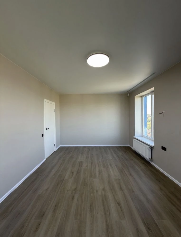61m² in the center of Gostomel, €3 apartment, gas, new renovation