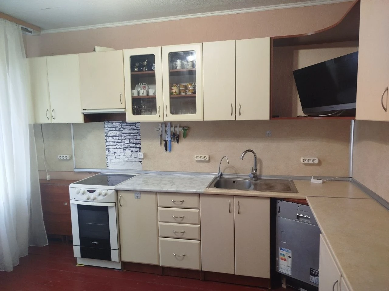Продаж квартири в центрі Бучі недорого від хазяїна!