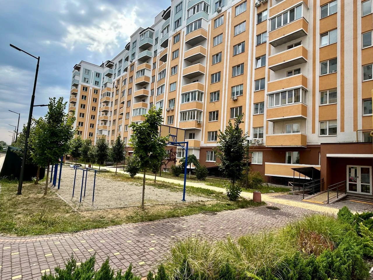 Продаж квартири вул. Івана Кожедуба 8б Буча (місто) / W-7472