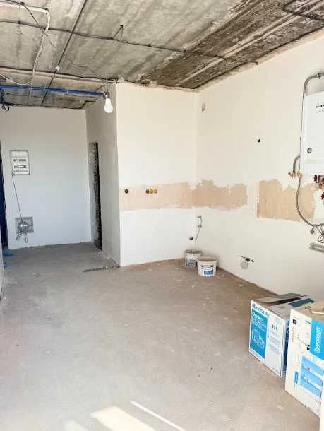 Apartment for sale, 66 sq.m, partially renovated, near Avenue Plaza shopping center
