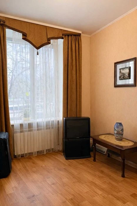 CENTER! 4-room apartment for sale on Kulturi Street, Naukova metro station, Sumy
