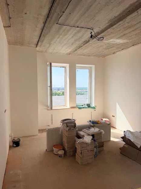 Apartment for sale, 66 sq.m, partially renovated, near Avenue Plaza shopping center