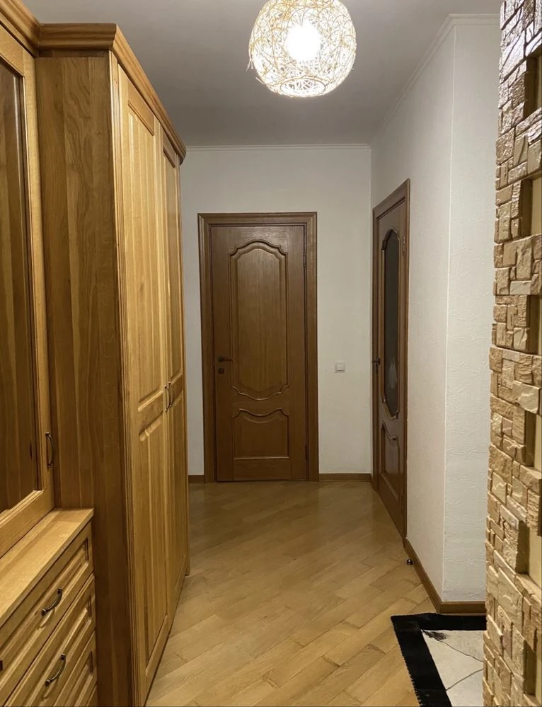 Spacious 2-bedroom apartment in Bucha! 78m2-11