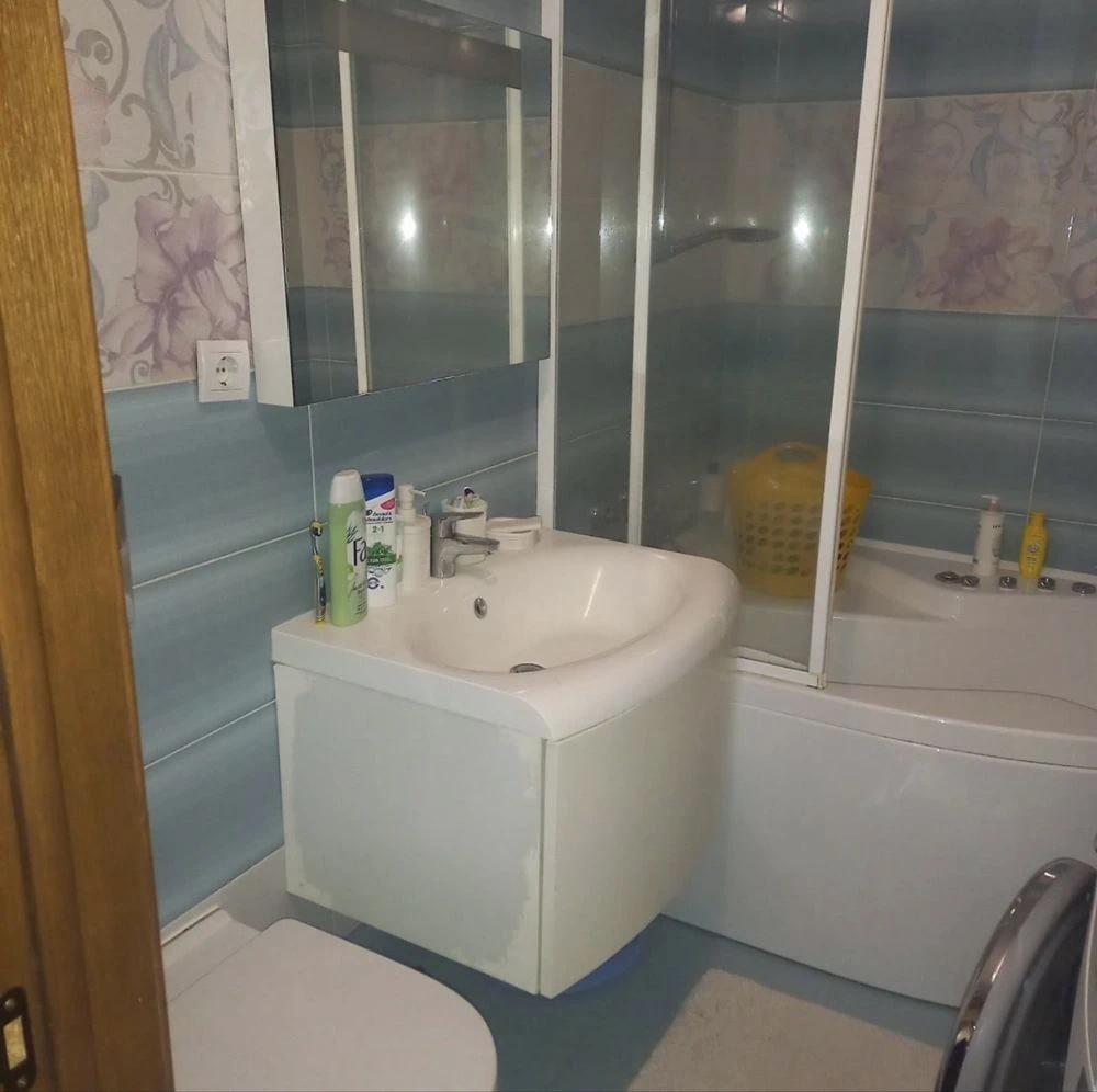 Spacious 2-bedroom apartment in Bucha! 78m2-11