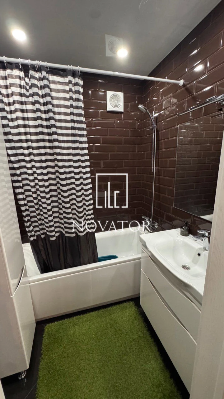 Urgent sale of a 2-room apartment renovated with furniture