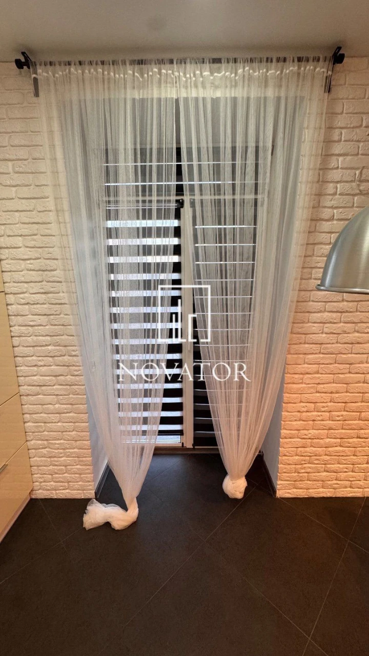 Urgent sale of a 2-room apartment renovated with furniture
