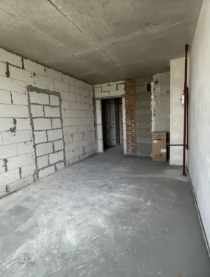 For Sale: One-room apartment without renovation! Great price! 2nd floor