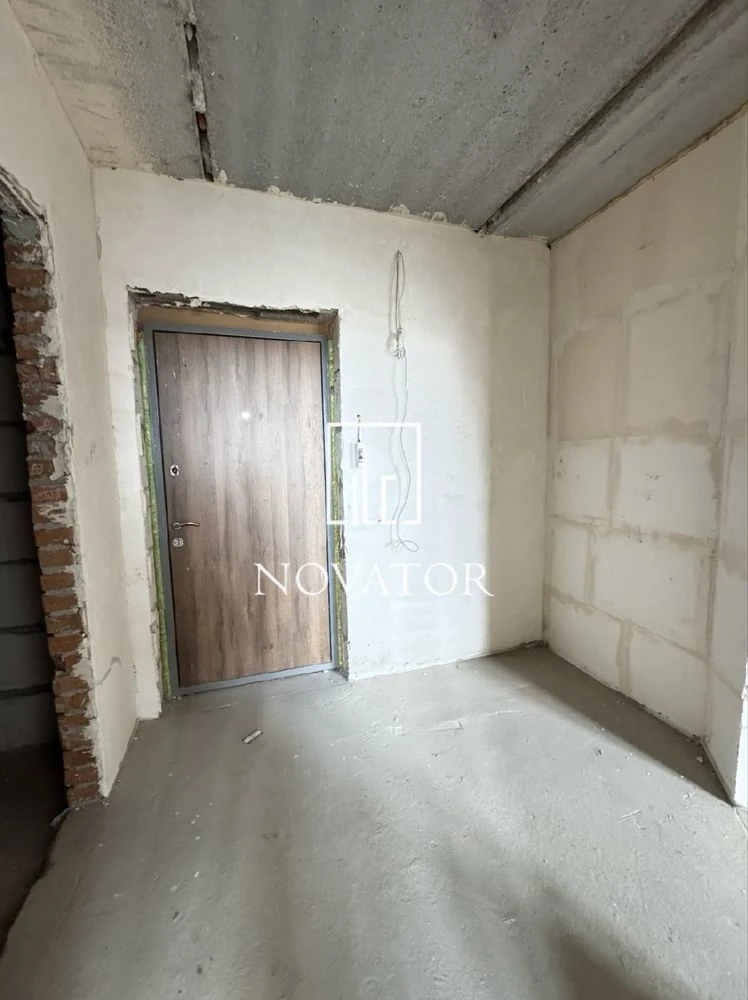 1 room apartment! GAS! Minimal paperwork! Occupied house!