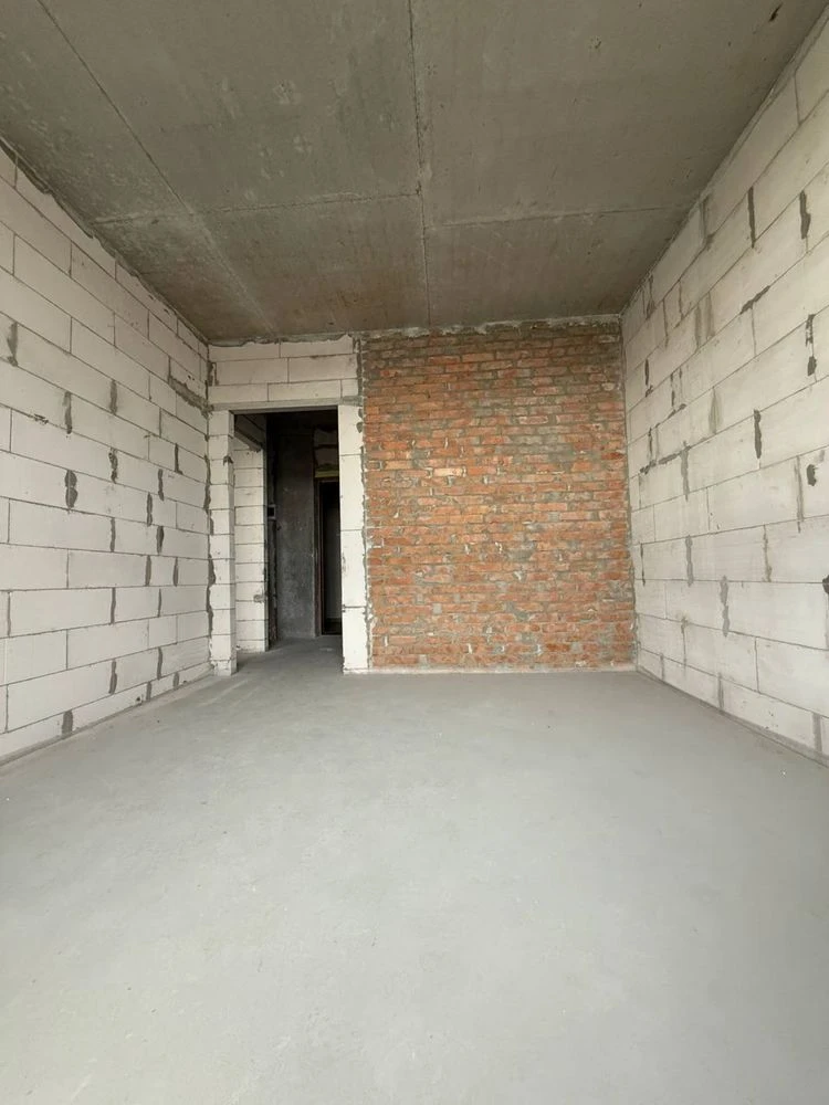Apartment for Sale: 39 sq m with gas and open balcony! Ready building