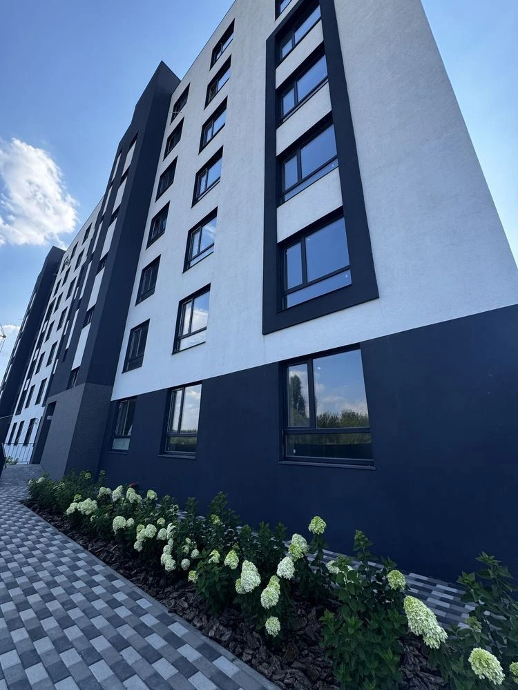 Ready apartment near the park with residential rates and gas