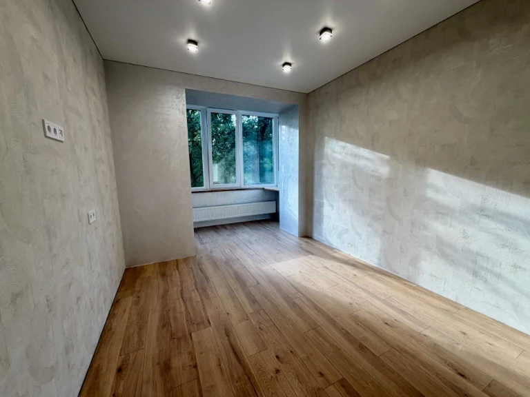 2-room apartment. ЄОселя ВПО. Certificate. Decree.