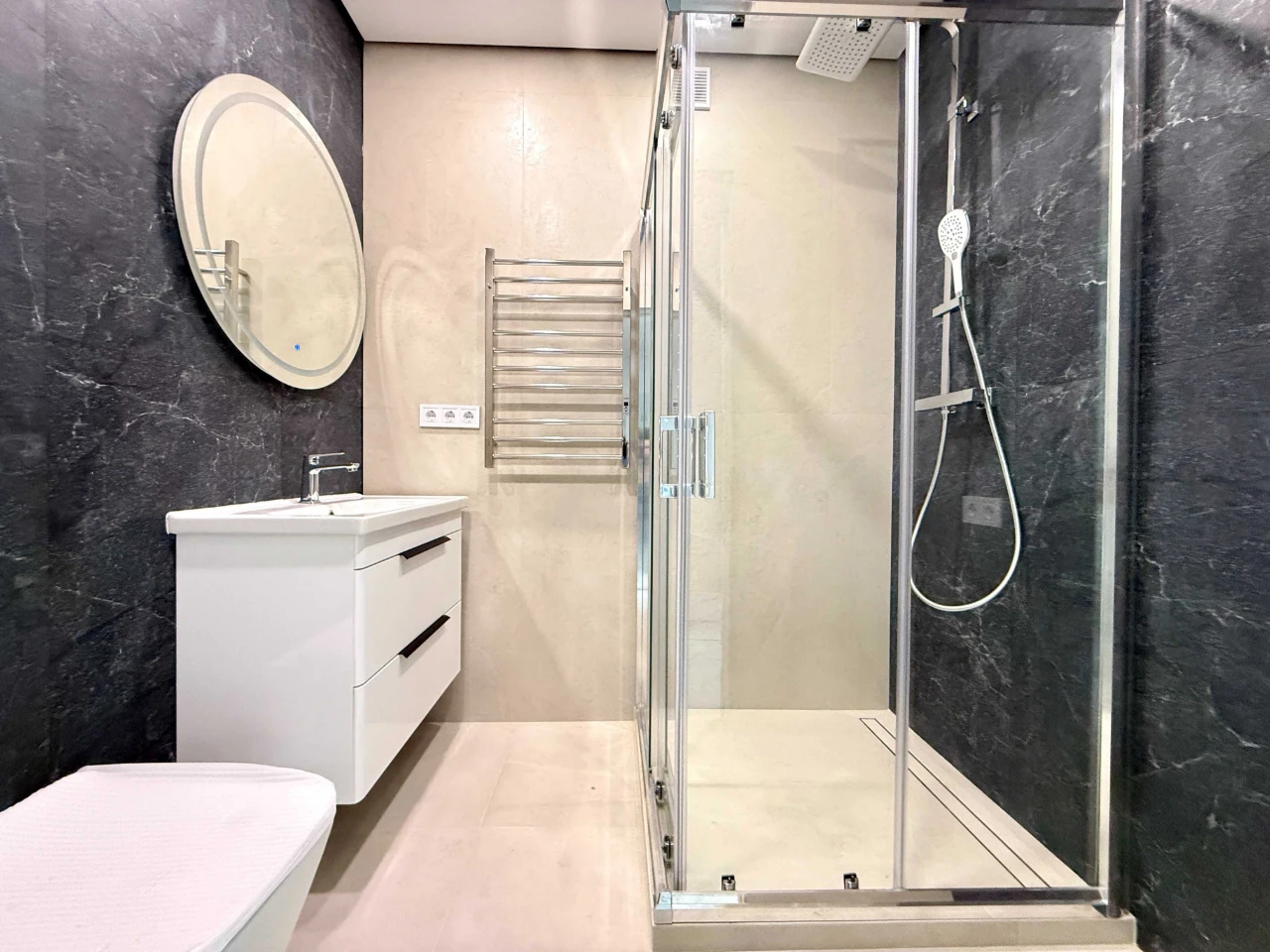 2-room apartment. ЄОселя ВПО. Certificate. Decree.