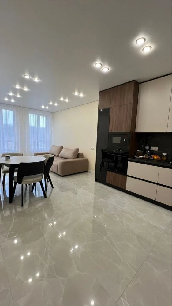 Sale of a one-bedroom apartment with modern renovation, gas