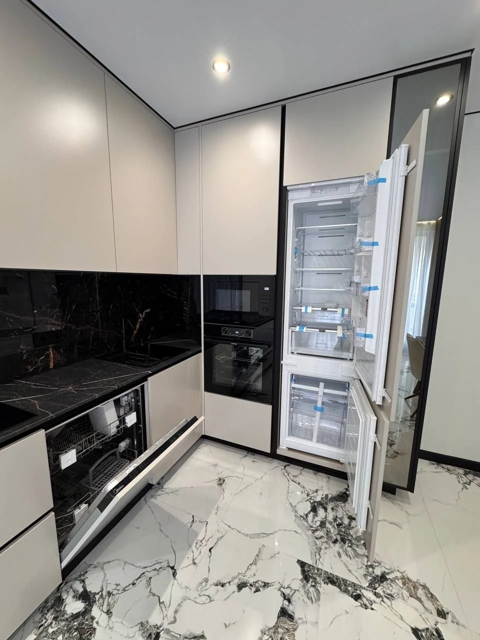 Продажа великолепной 3-комнатной квартиры на 2 этаже в г. Ирпень ЖК