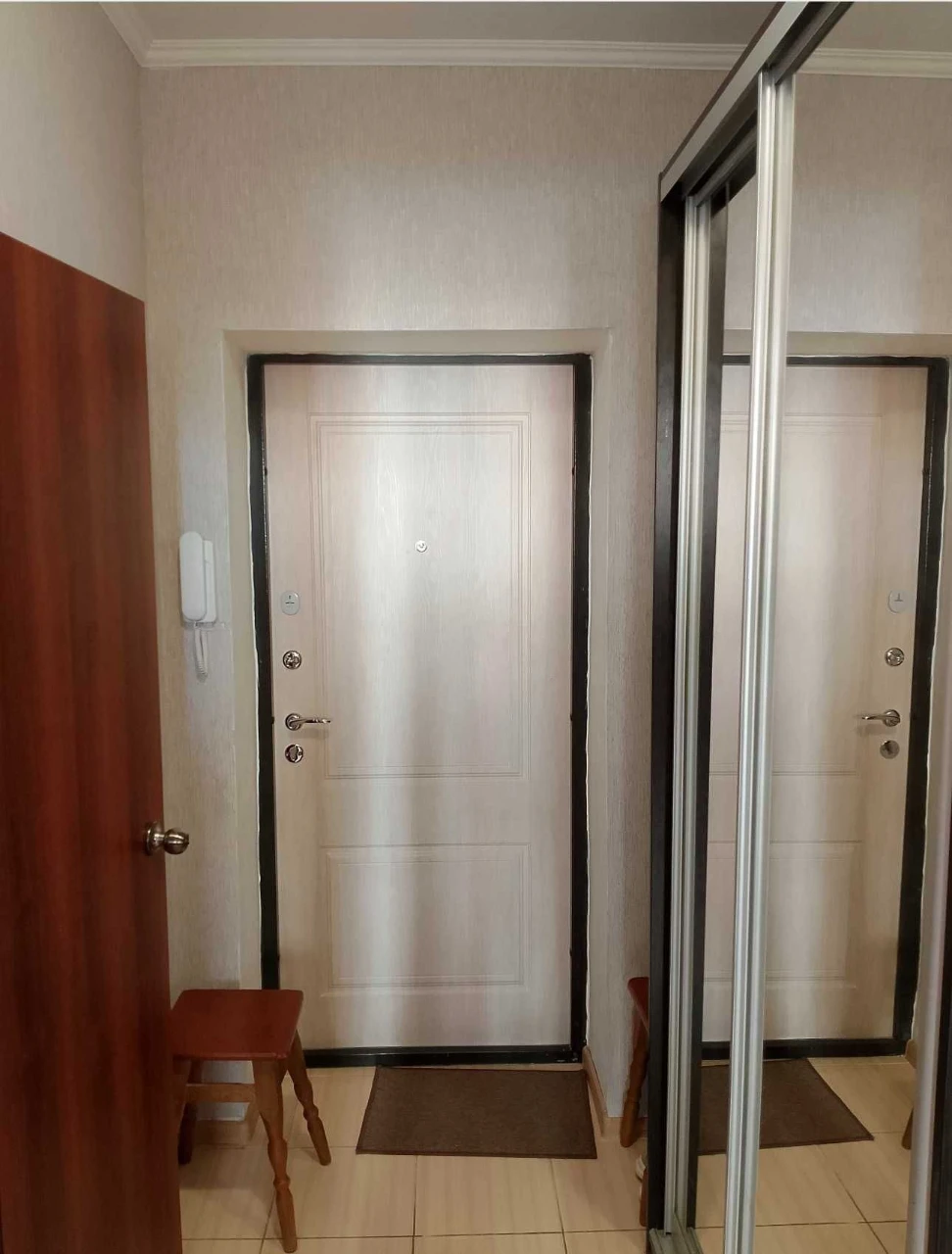 For Sale: 1-bedroom apartment, gas, 2%! No commission!